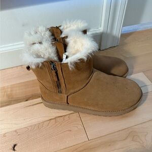Ugg low zip boots